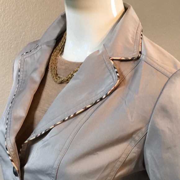 3-Bottom Front Nova Check Print Trim Blazer - Picture 4 of 8